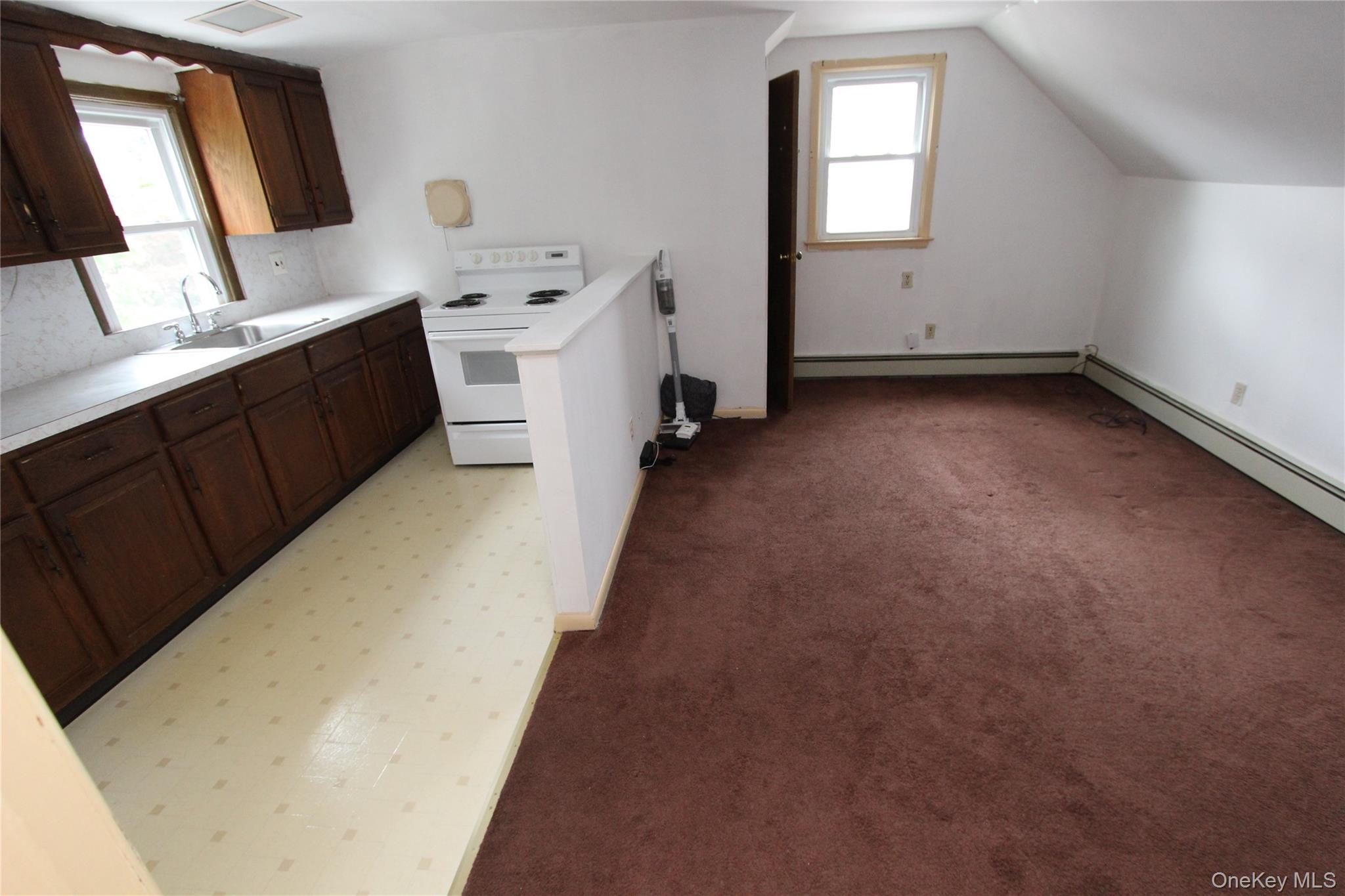 42 5th Avenue S – For Sale photo 9