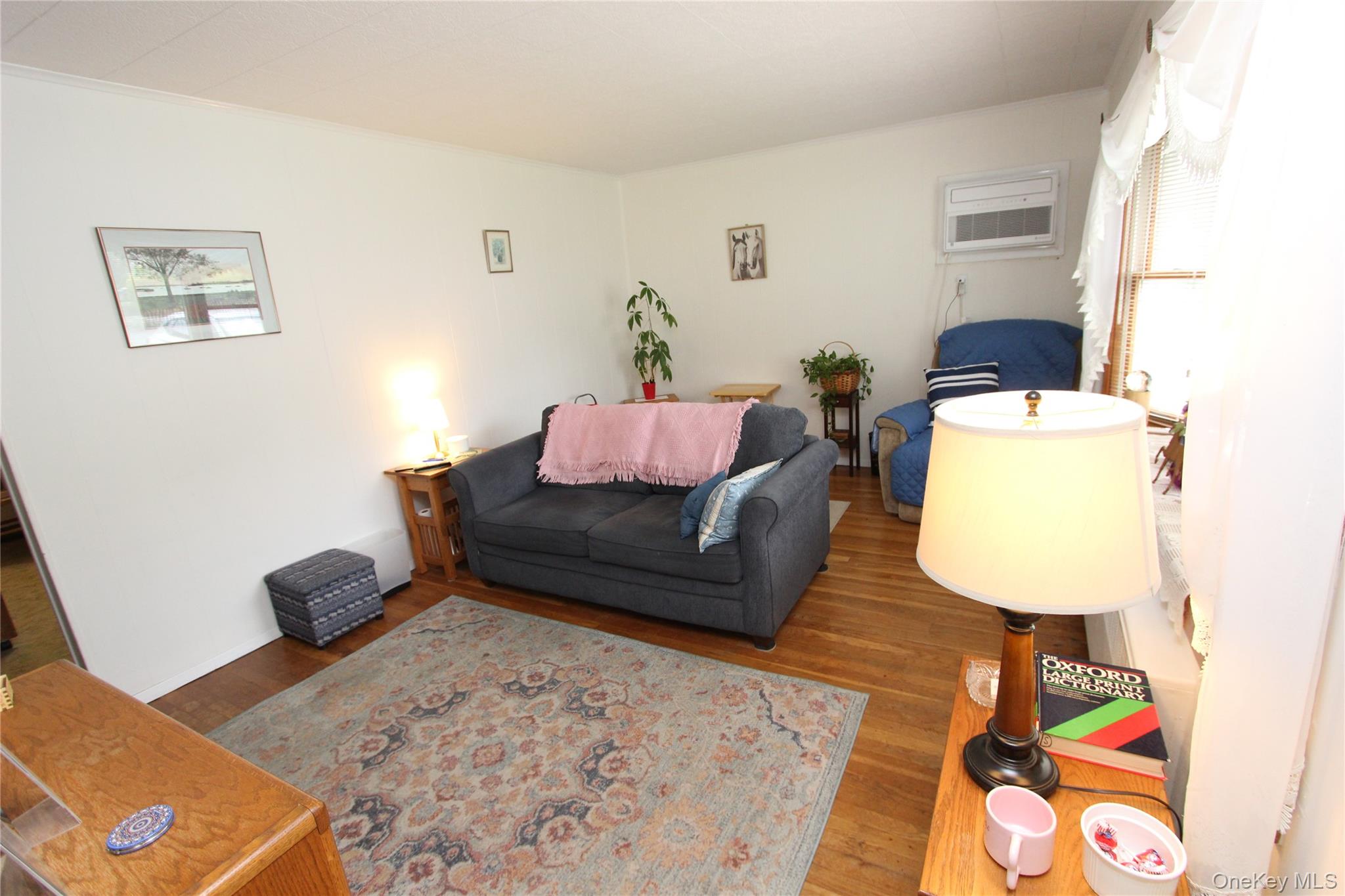 42 5th Avenue S – For Sale photo 2