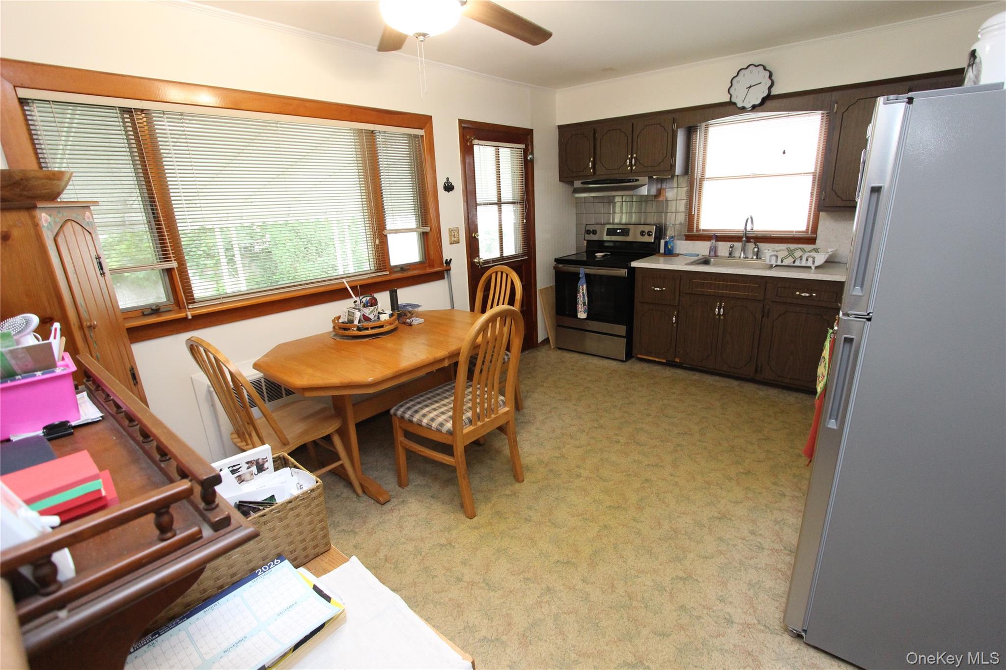 42 5th Avenue S – For Sale photo 4