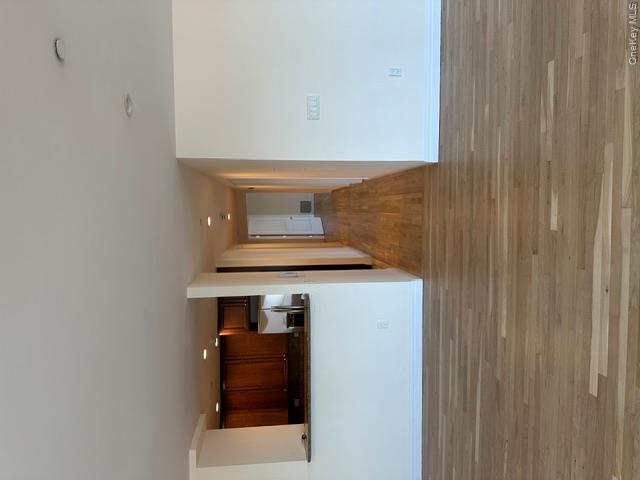 125 E Broadway, Unit 302 photo 8