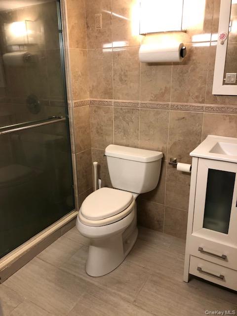 12-31 Robin Lane, Unit Triplex, 1 photo 9
