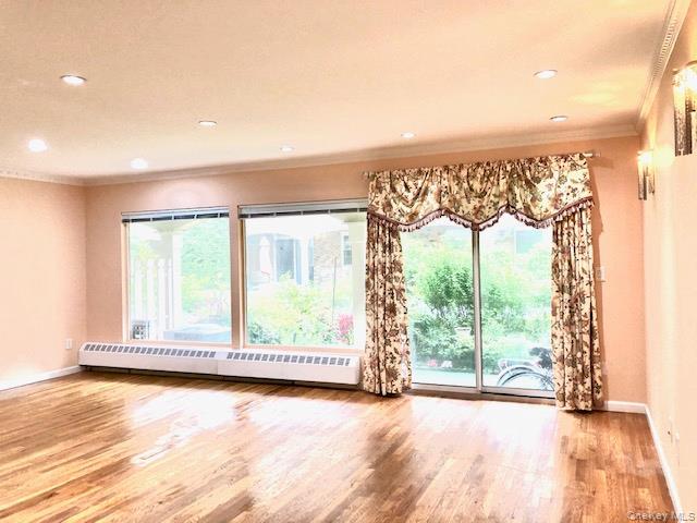 12-31 Robin Lane, Unit Triplex, 1 photo 6