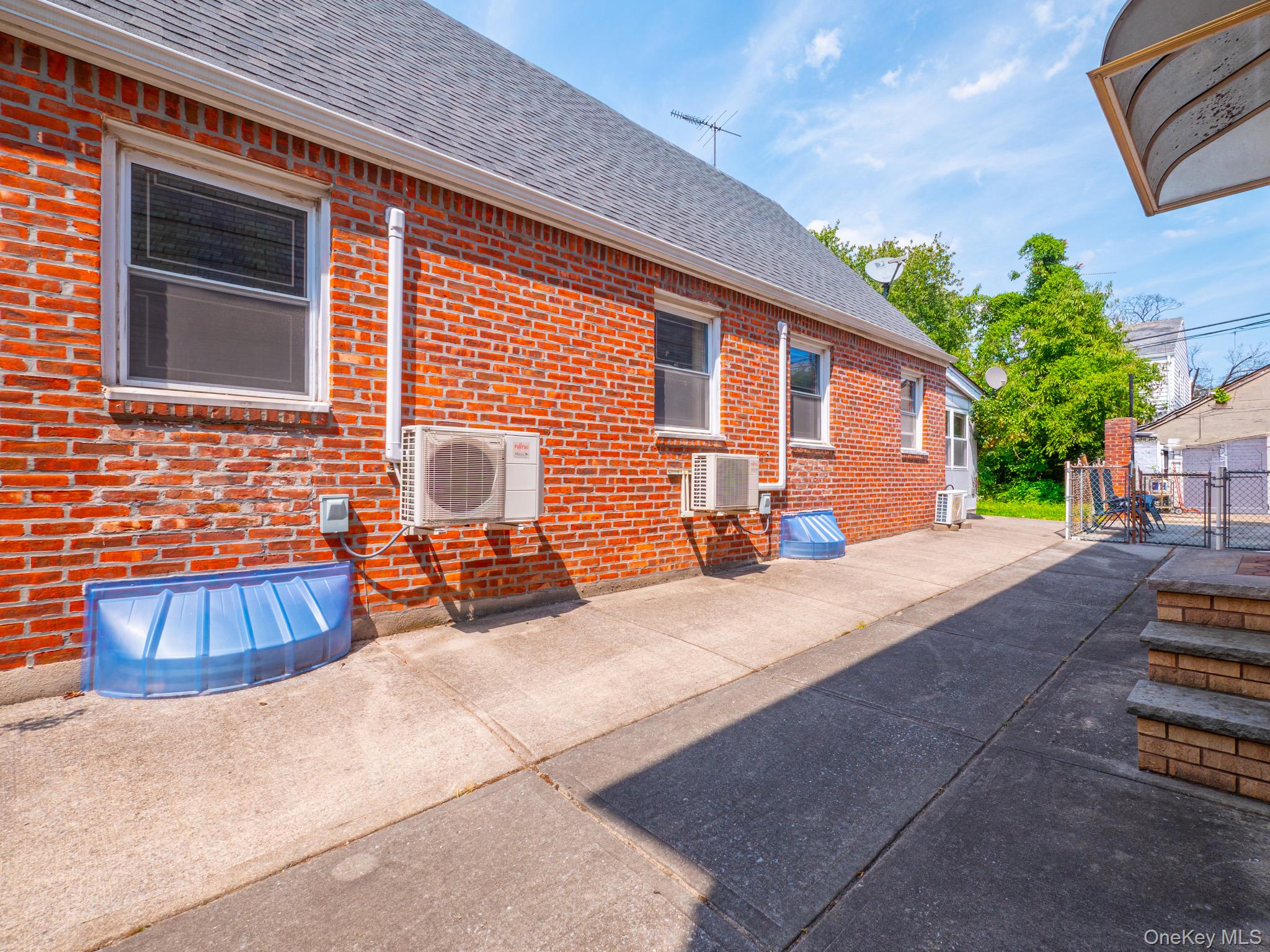76-53 172nd Street – For Sale photo 39