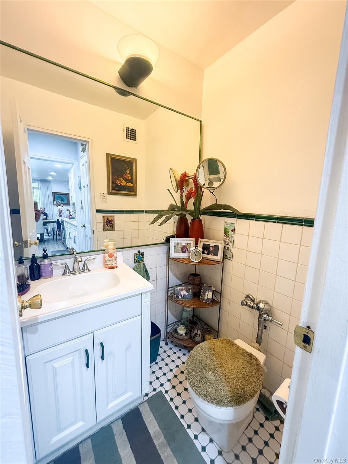144-70 41st Avenue, Unit 3H photo 10