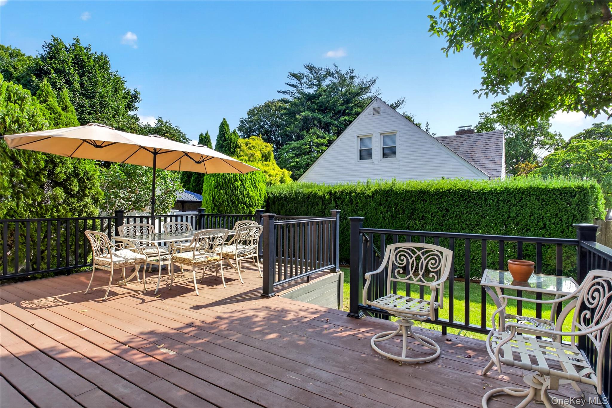 75 Maple Street – For Sale photo 3