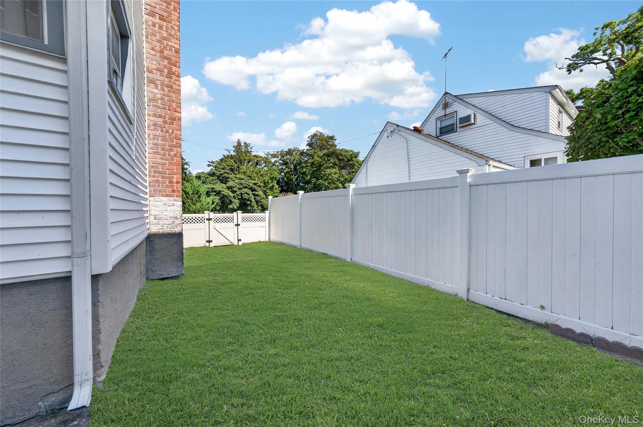 2136 Spruce Street – For Sale photo 23