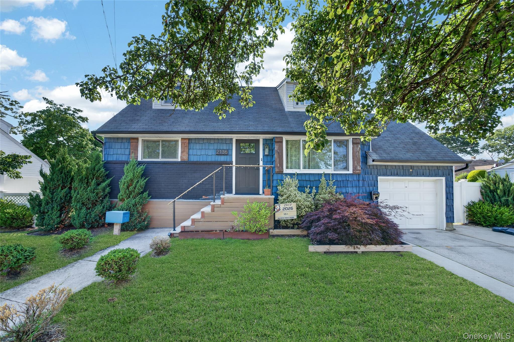 2136 Spruce Street – For Sale