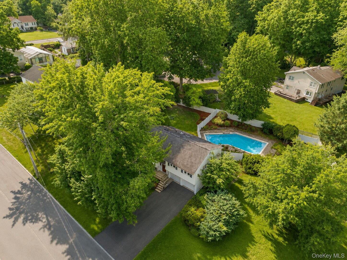 132 Hilltop Road – For Sale photo 3