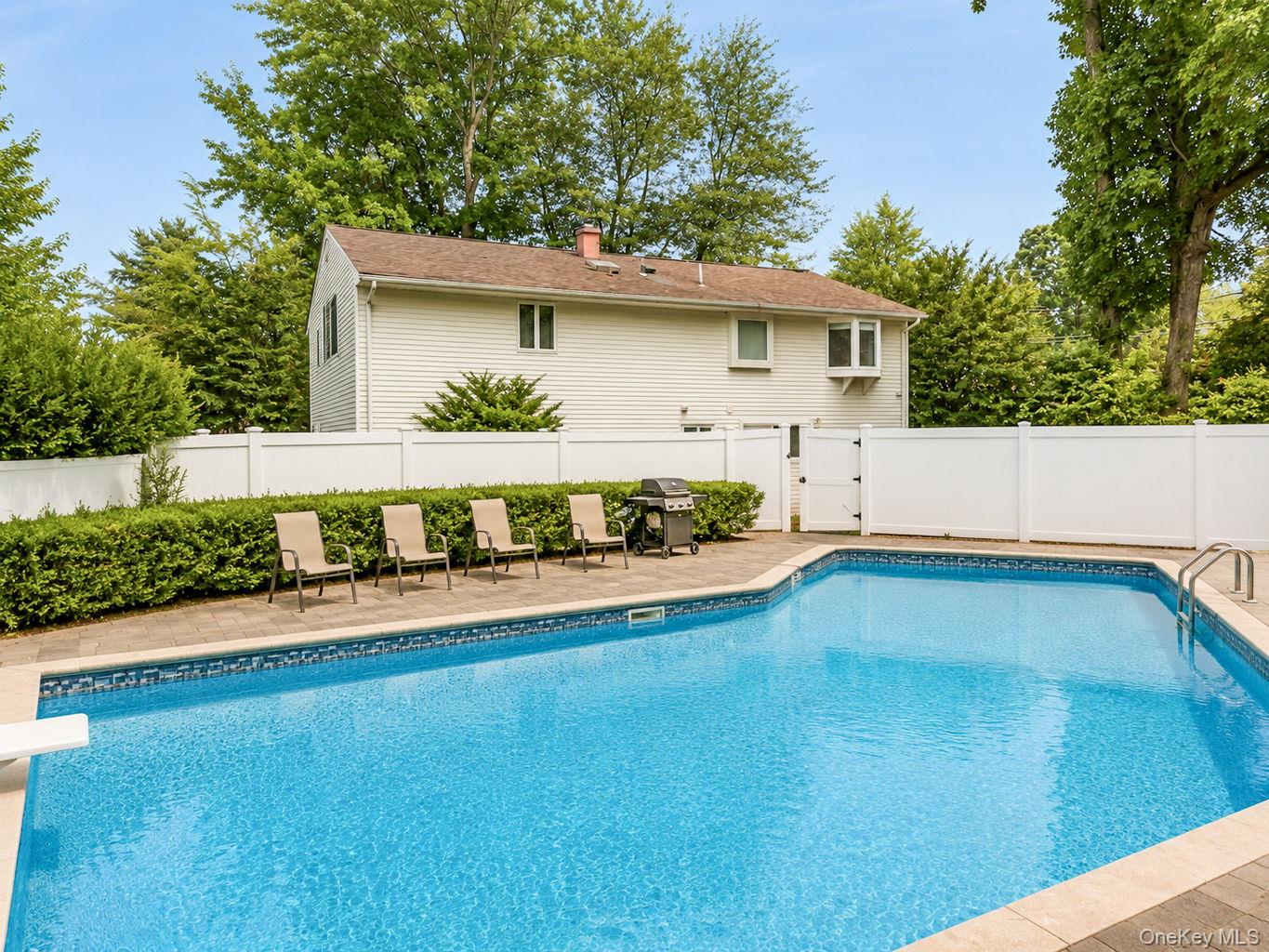 132 Hilltop Road – For Sale photo 14