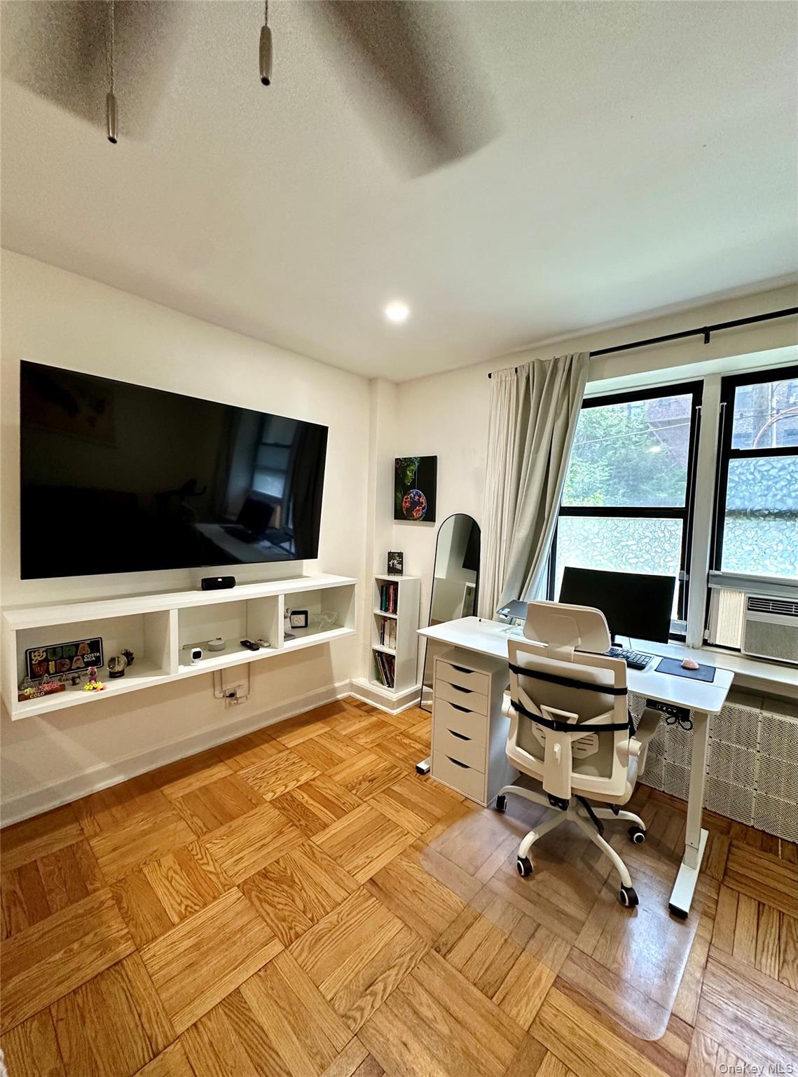 101 Ellwood Avenue, Unit 1E photo 7