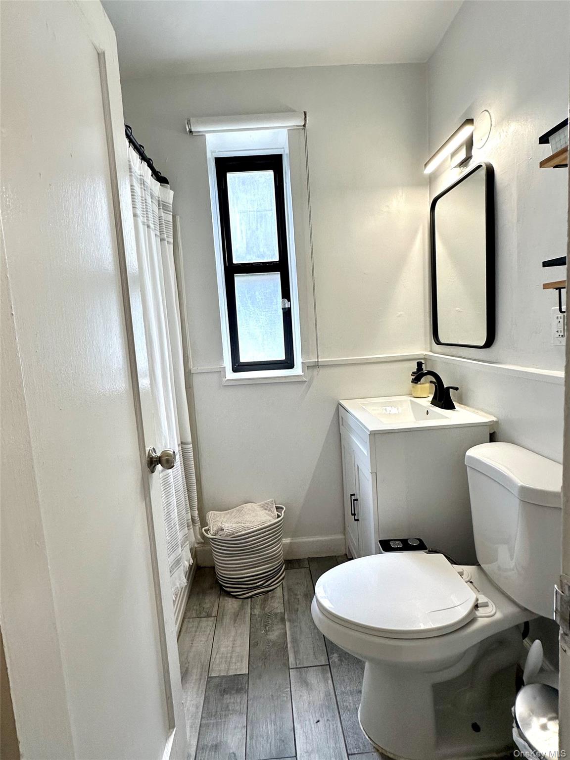 101 Ellwood Avenue, Unit 1E photo 9