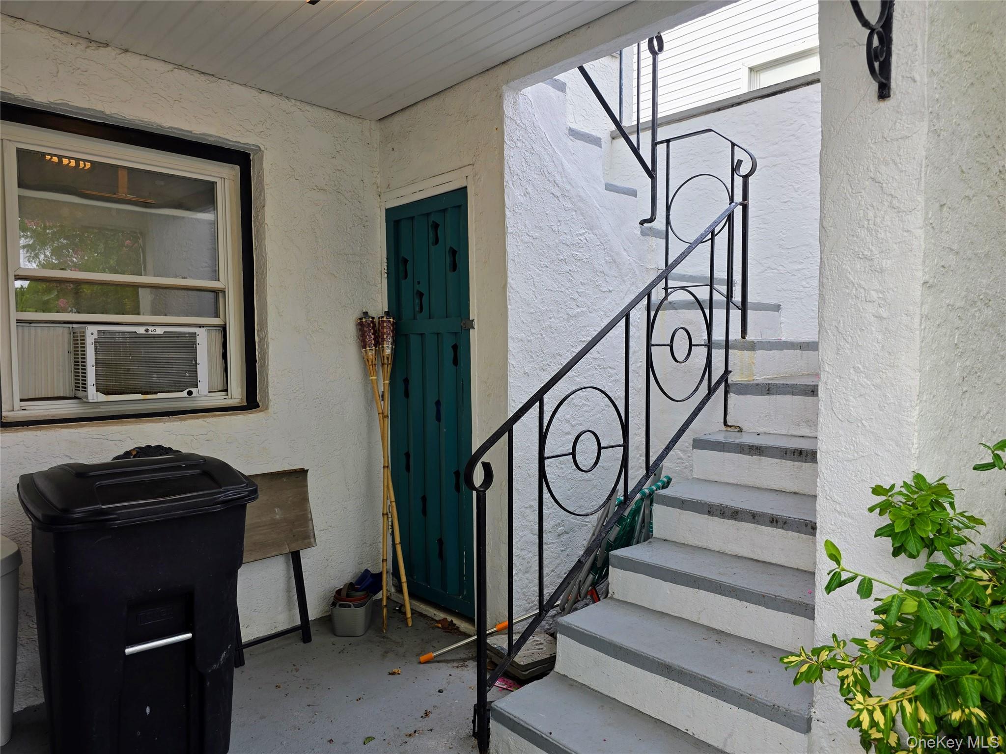 537 E Chester Street – For Rent photo 2