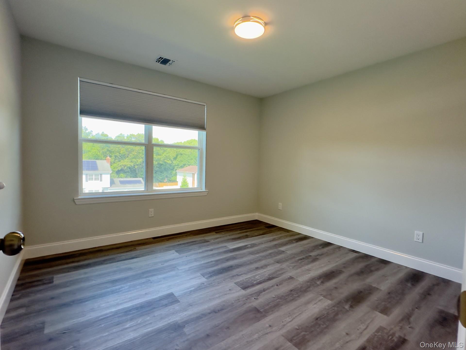 25 Walnut Street – For Sale photo 9