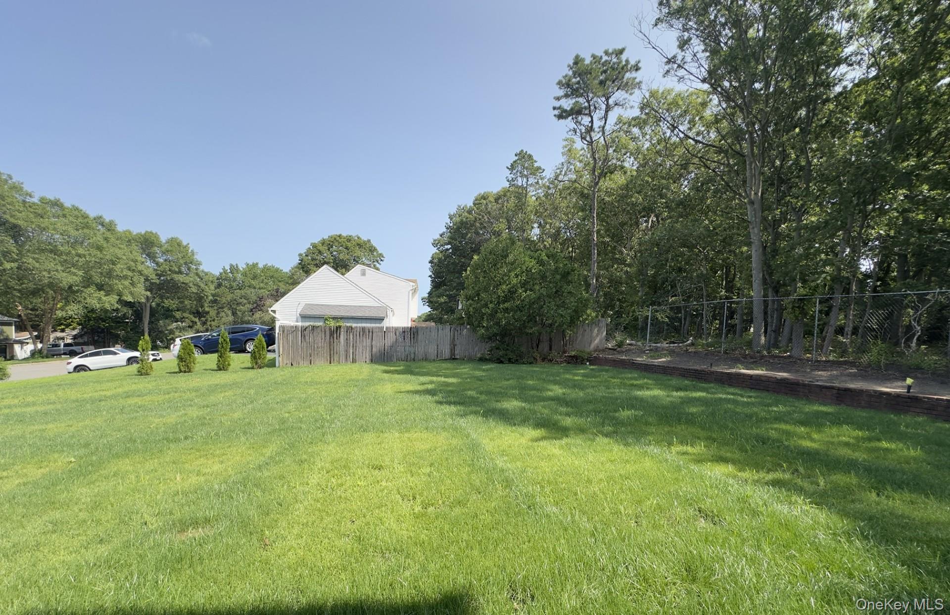 25 Walnut Street – For Sale photo 18