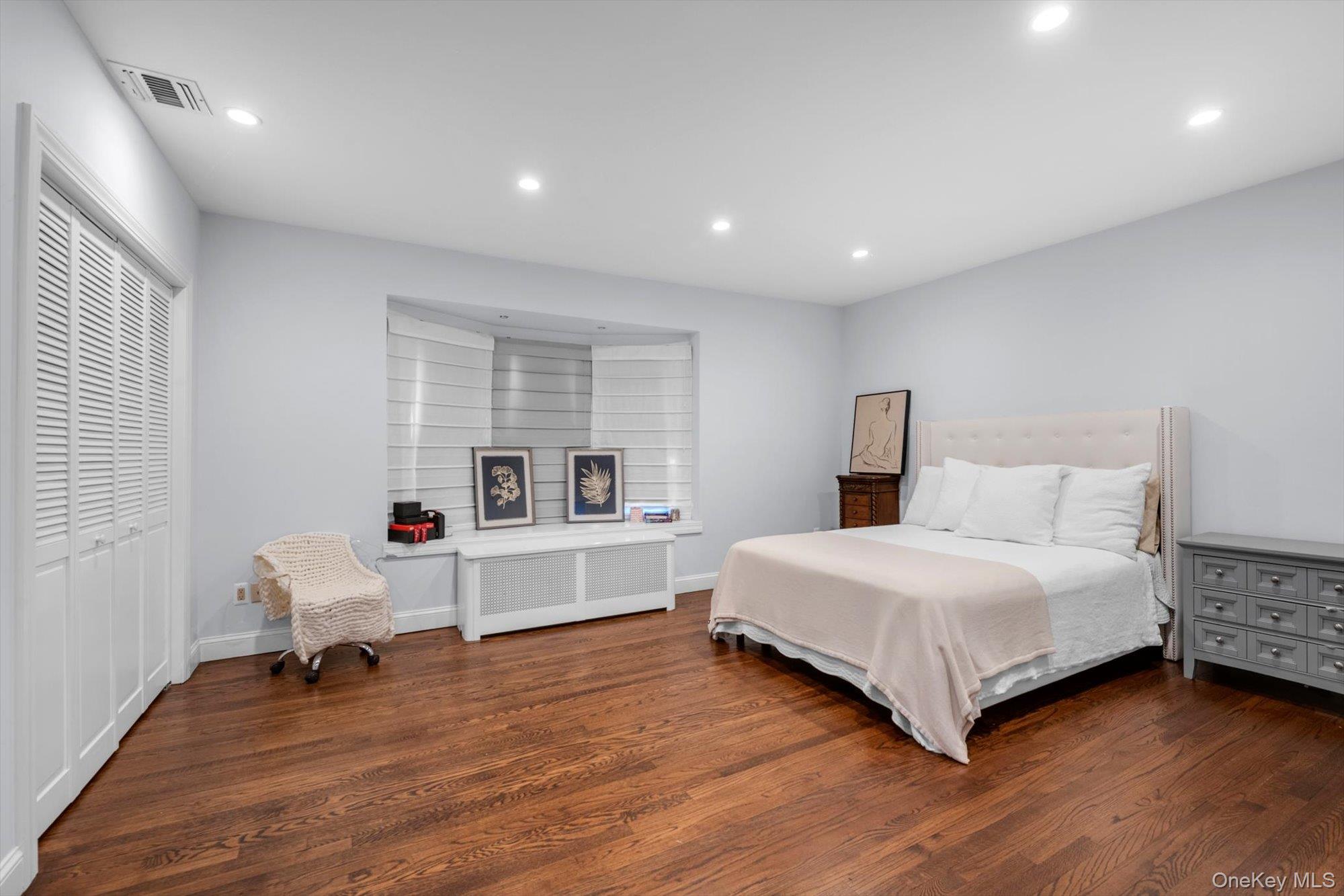15 Parkwold Dr W – For Sale photo 11