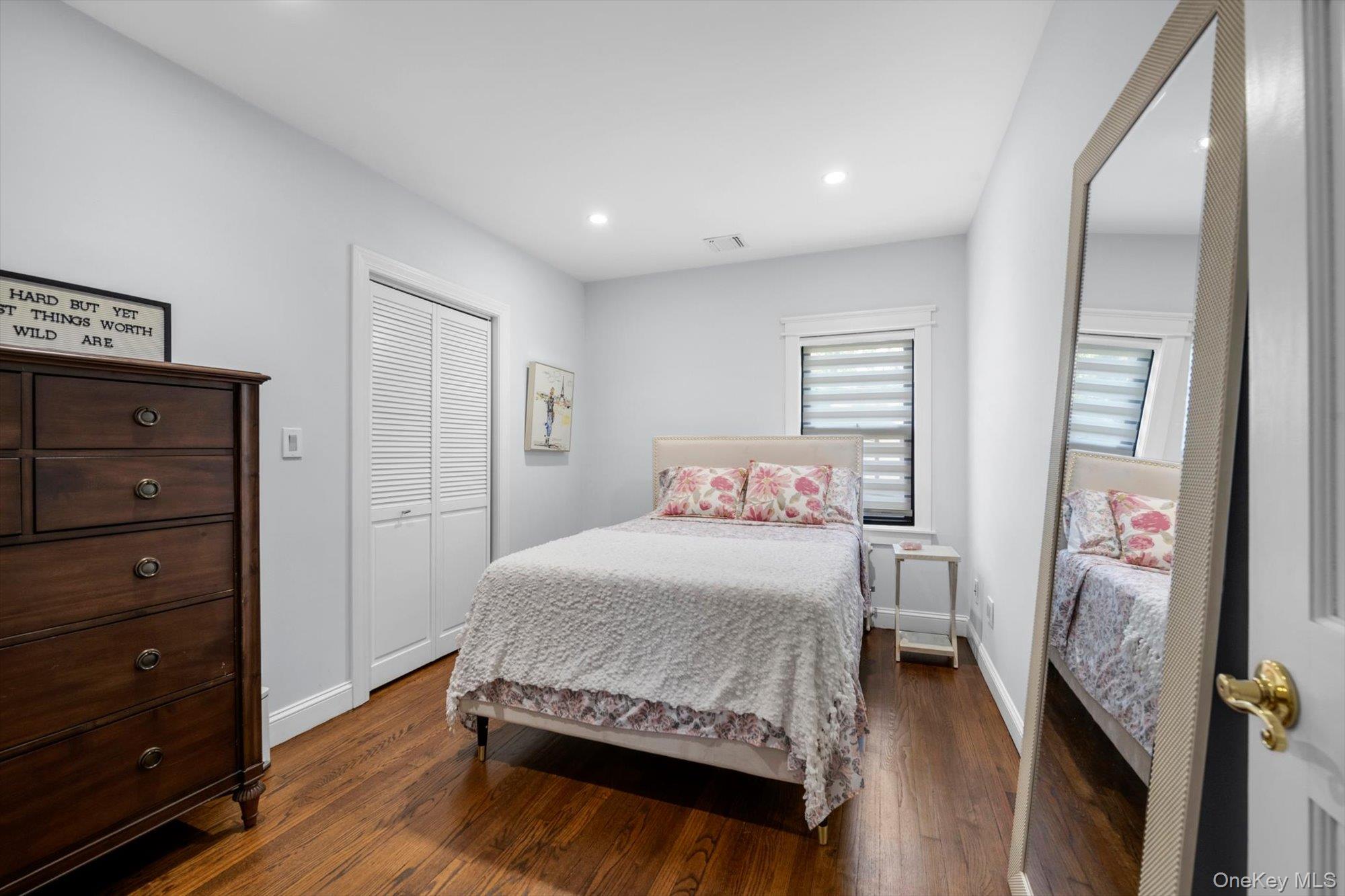15 Parkwold Dr W – For Sale photo 12