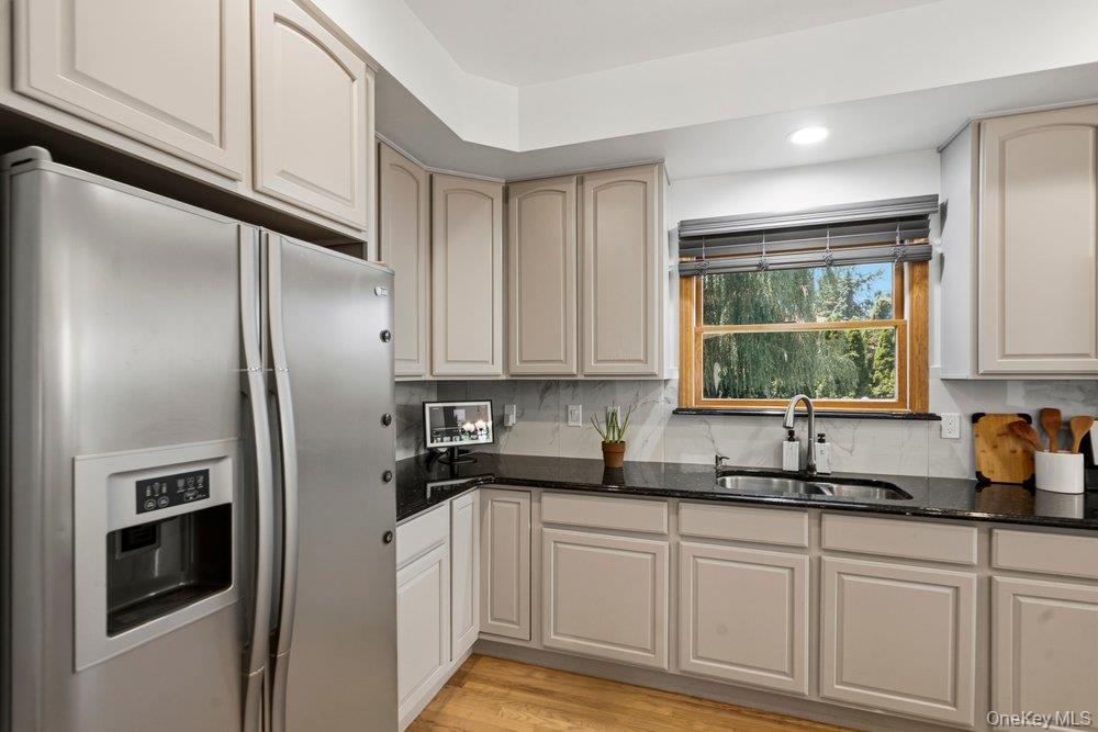 2066 Washington Avenue – For Sale photo 14