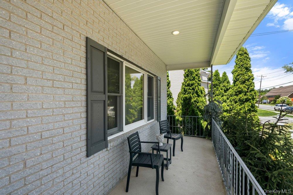 2066 Washington Avenue – For Sale photo 4