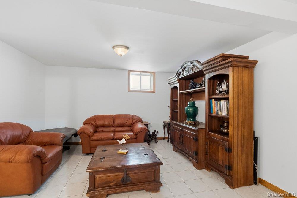 2066 Washington Avenue – For Sale photo 38