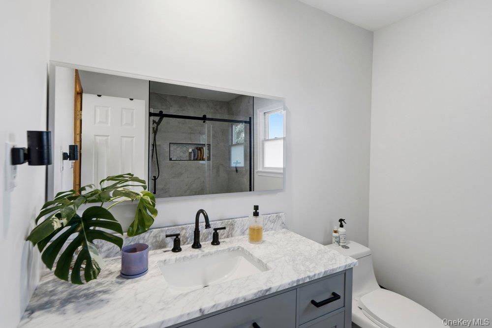 2066 Washington Avenue – For Sale photo 32