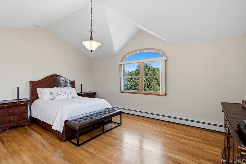 2066 Washington Avenue – For Sale photo 33