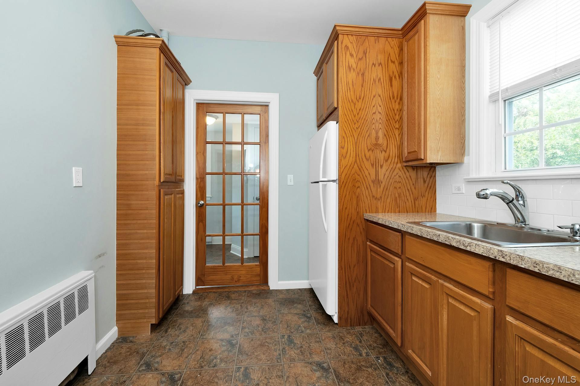 747 Pelhamdale Avenue, Unit 1 photo 9