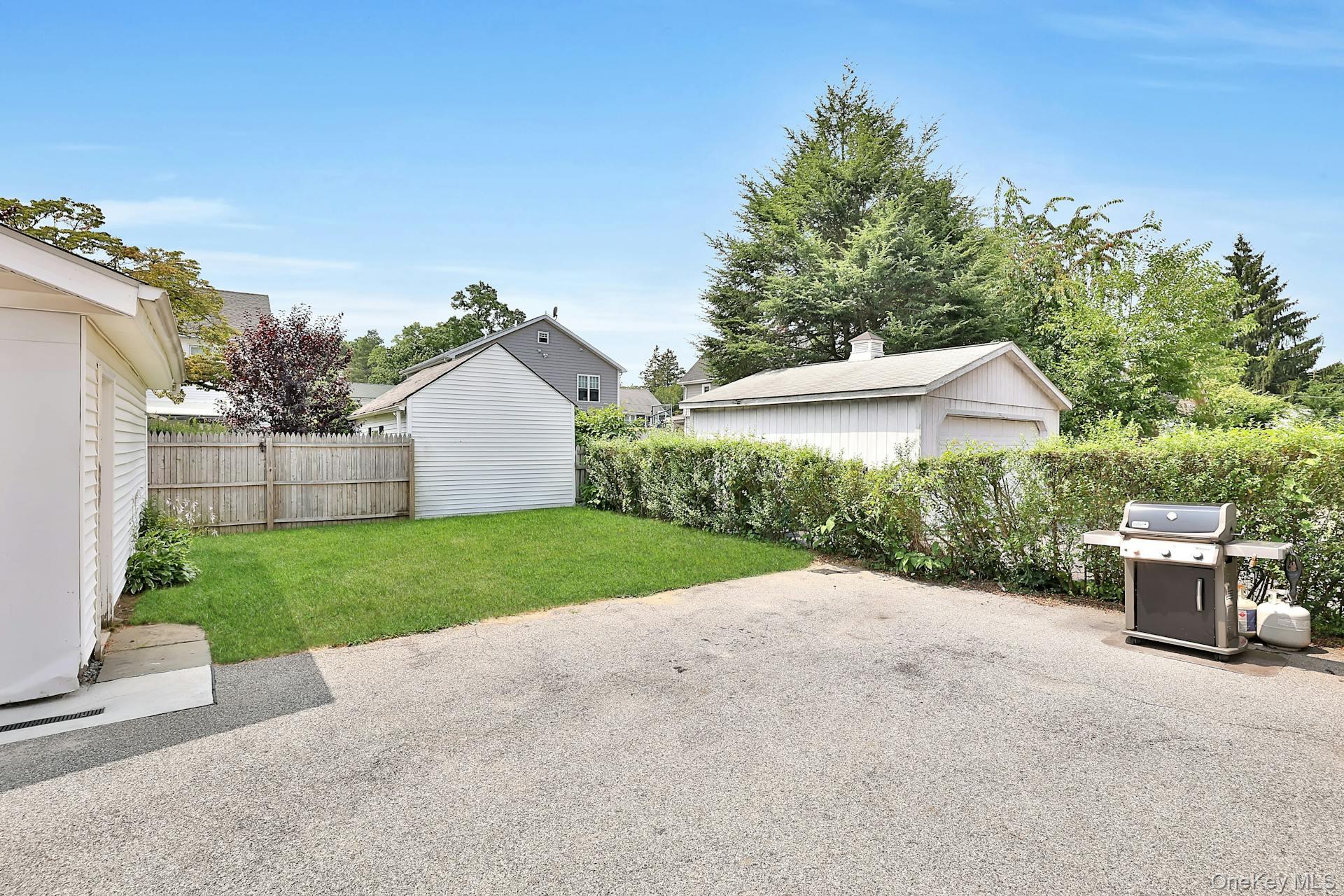 747 Pelhamdale Avenue, Unit 1 photo 19