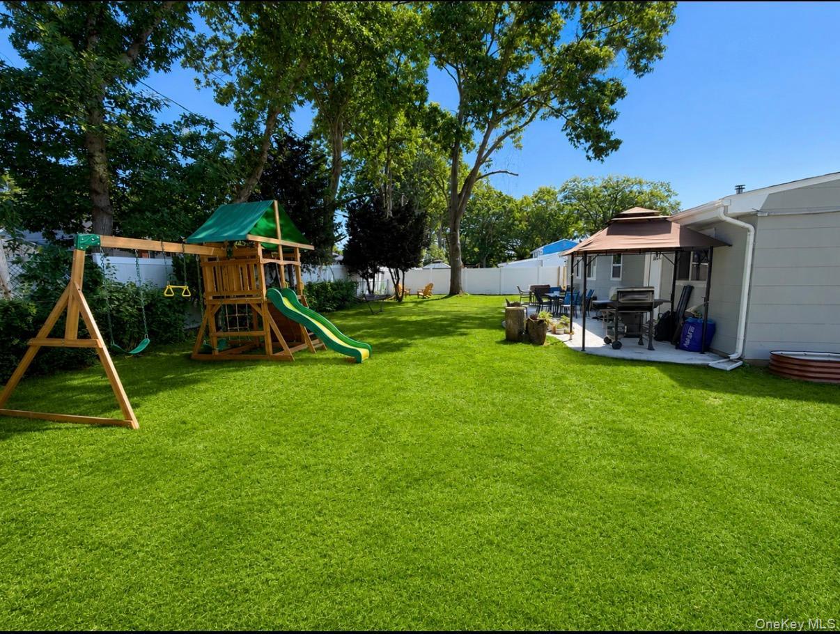 65 Biscayne Drive – For Sale photo 16