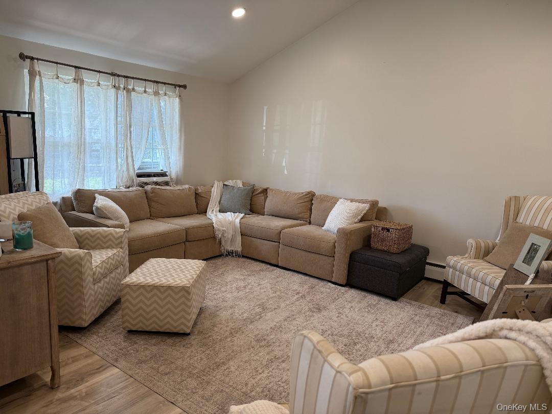 65 Biscayne Drive – For Sale photo 3