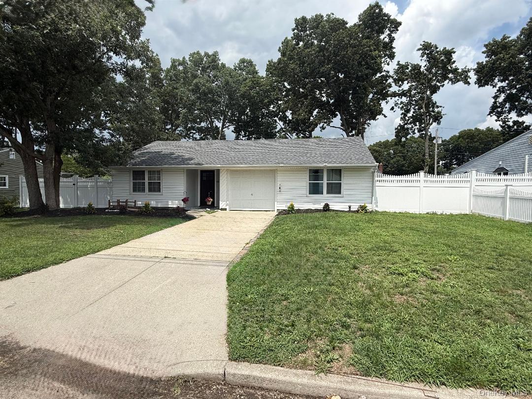65 Biscayne Drive – For Sale photo 2