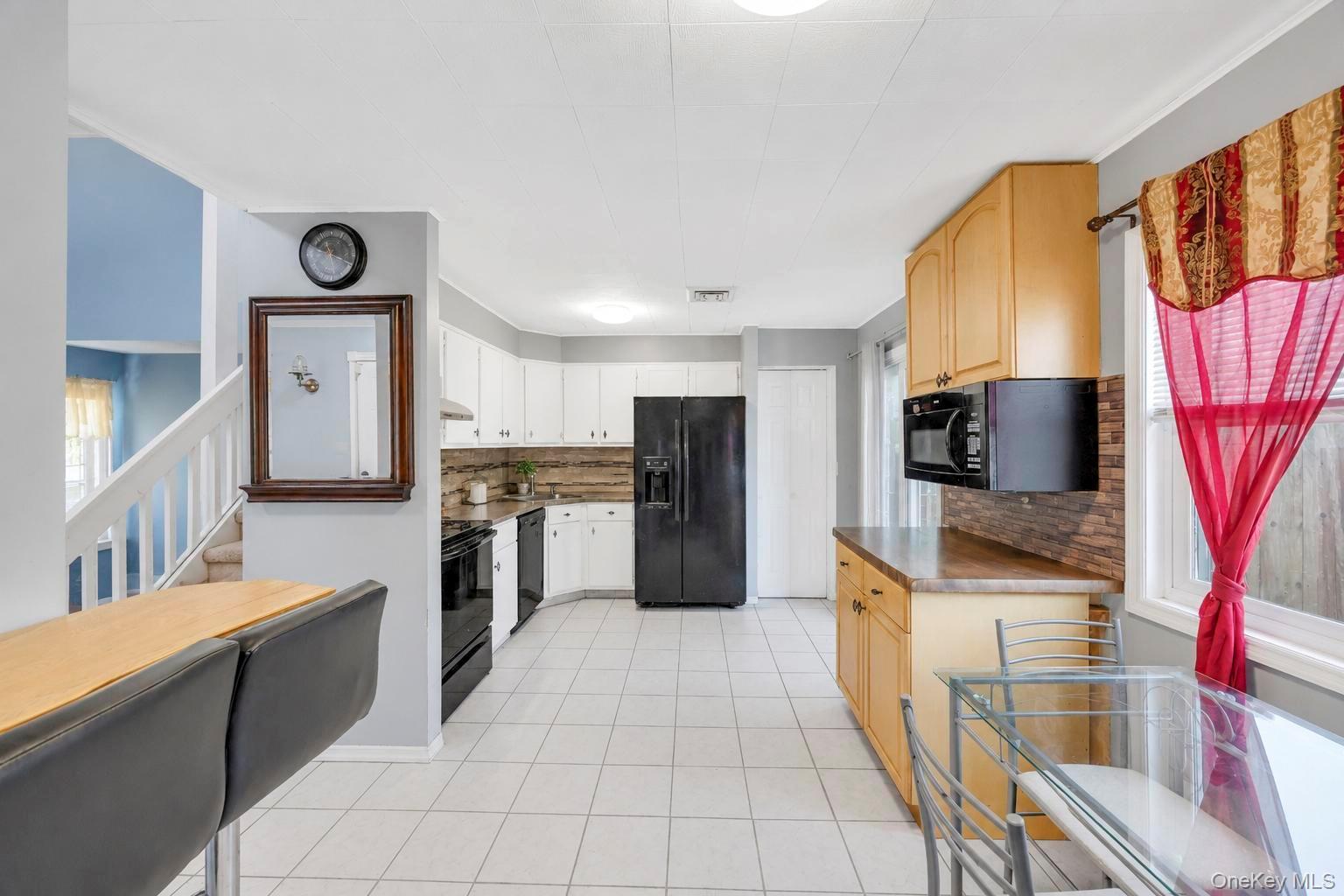 12 Handy Lane – For Sale photo 24