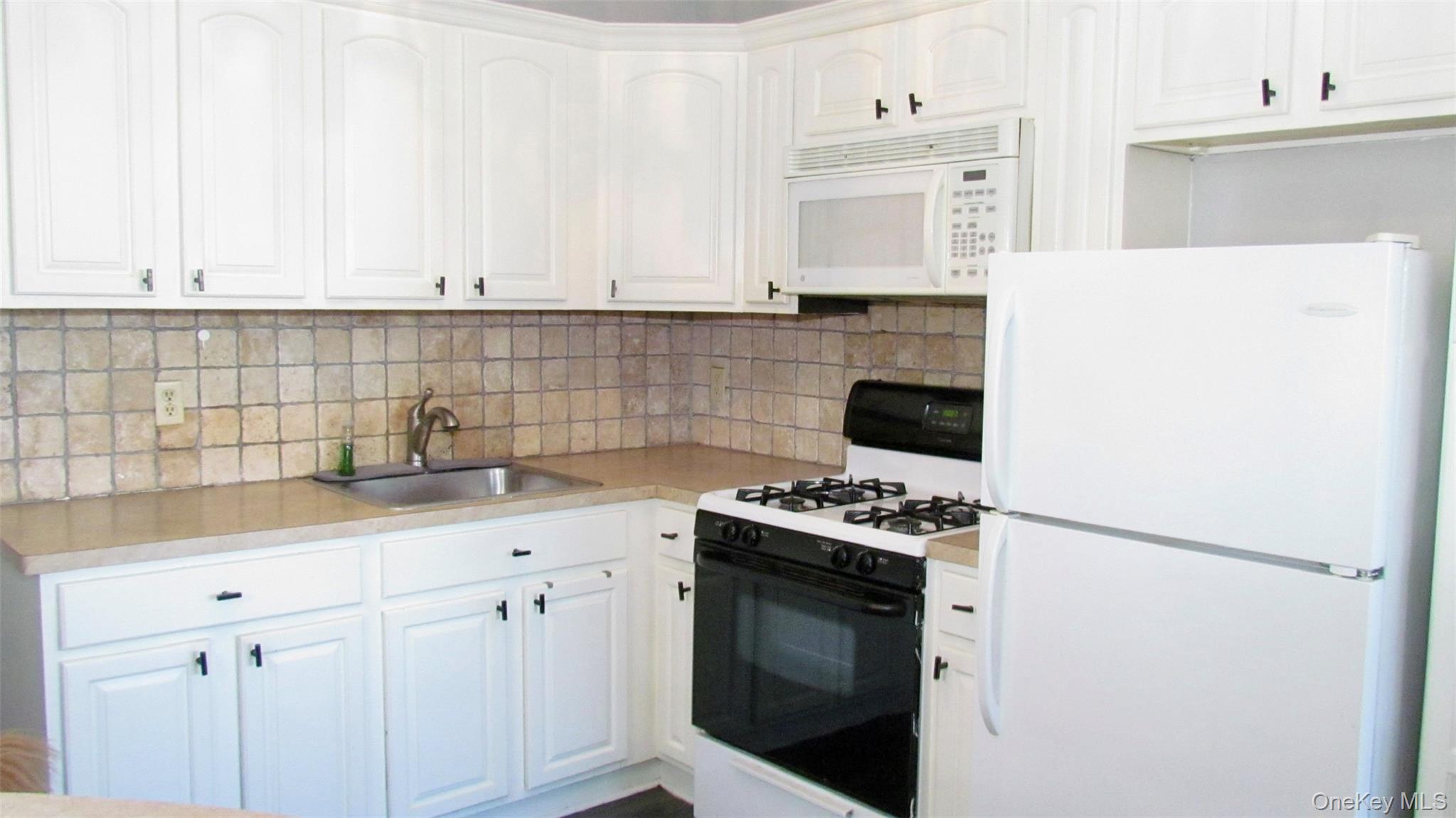 66-71 74th Street – For Sale photo 8
