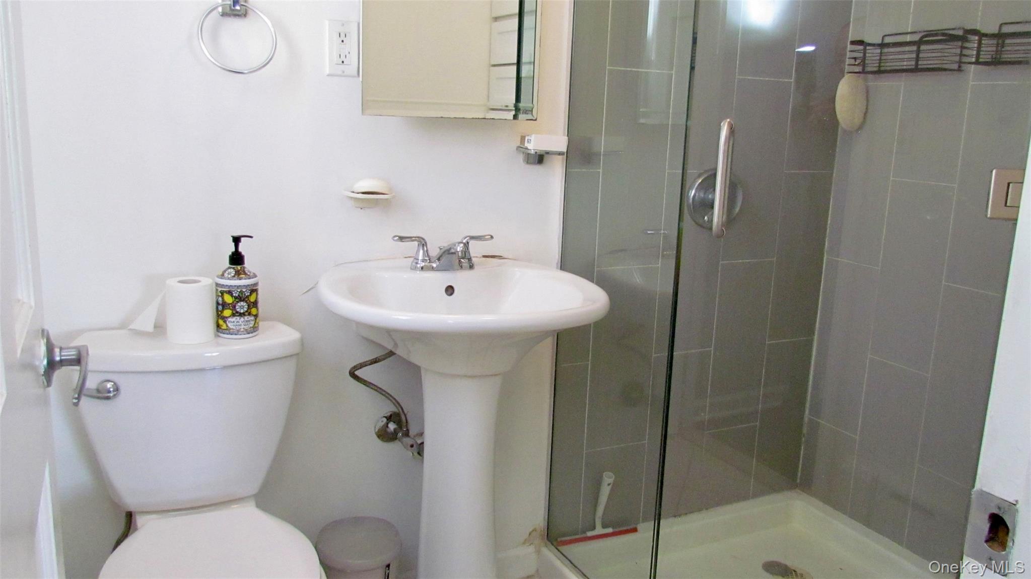66-71 74th Street – For Sale photo 18