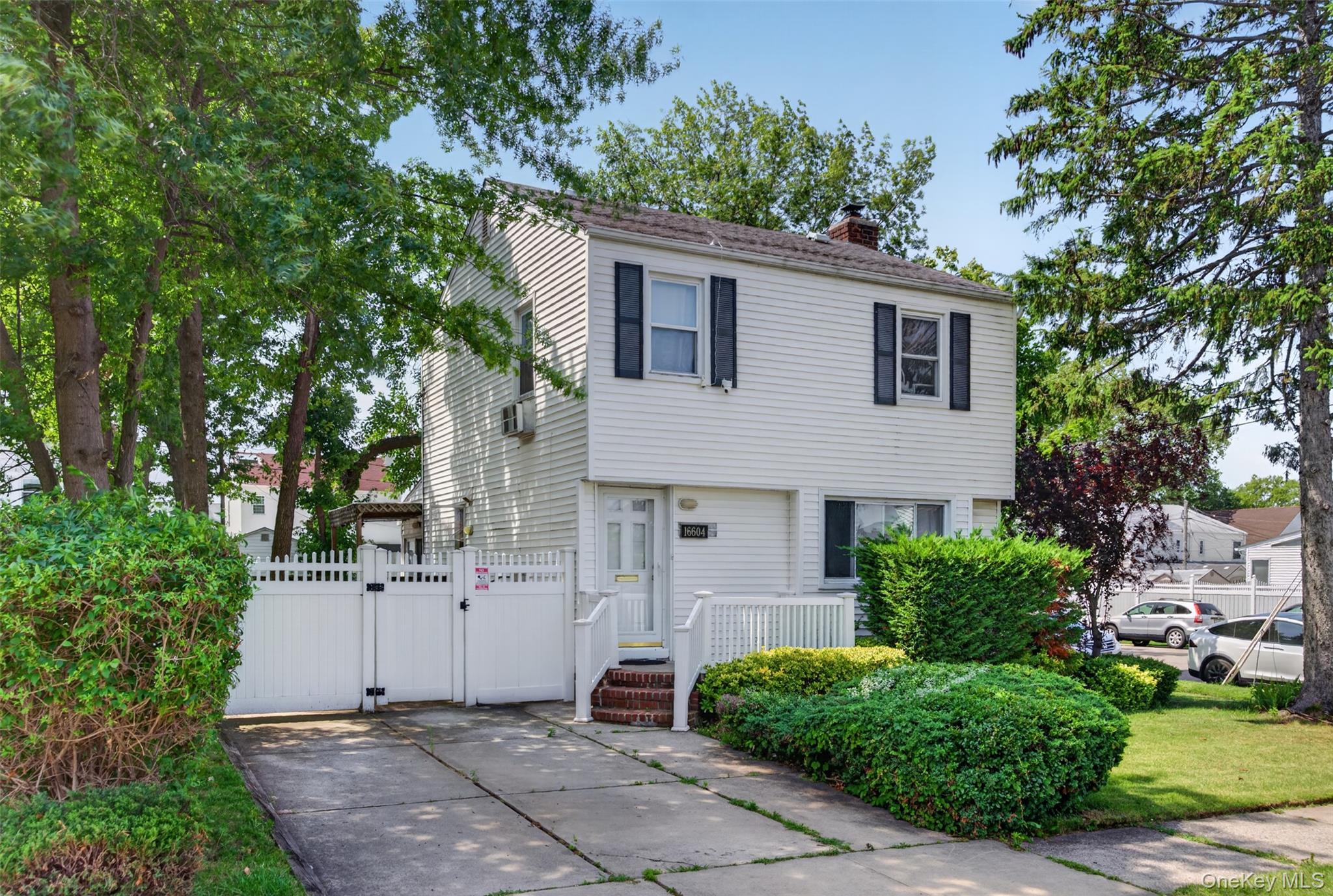 166-04 22nd Avenue – For Sale photo 3