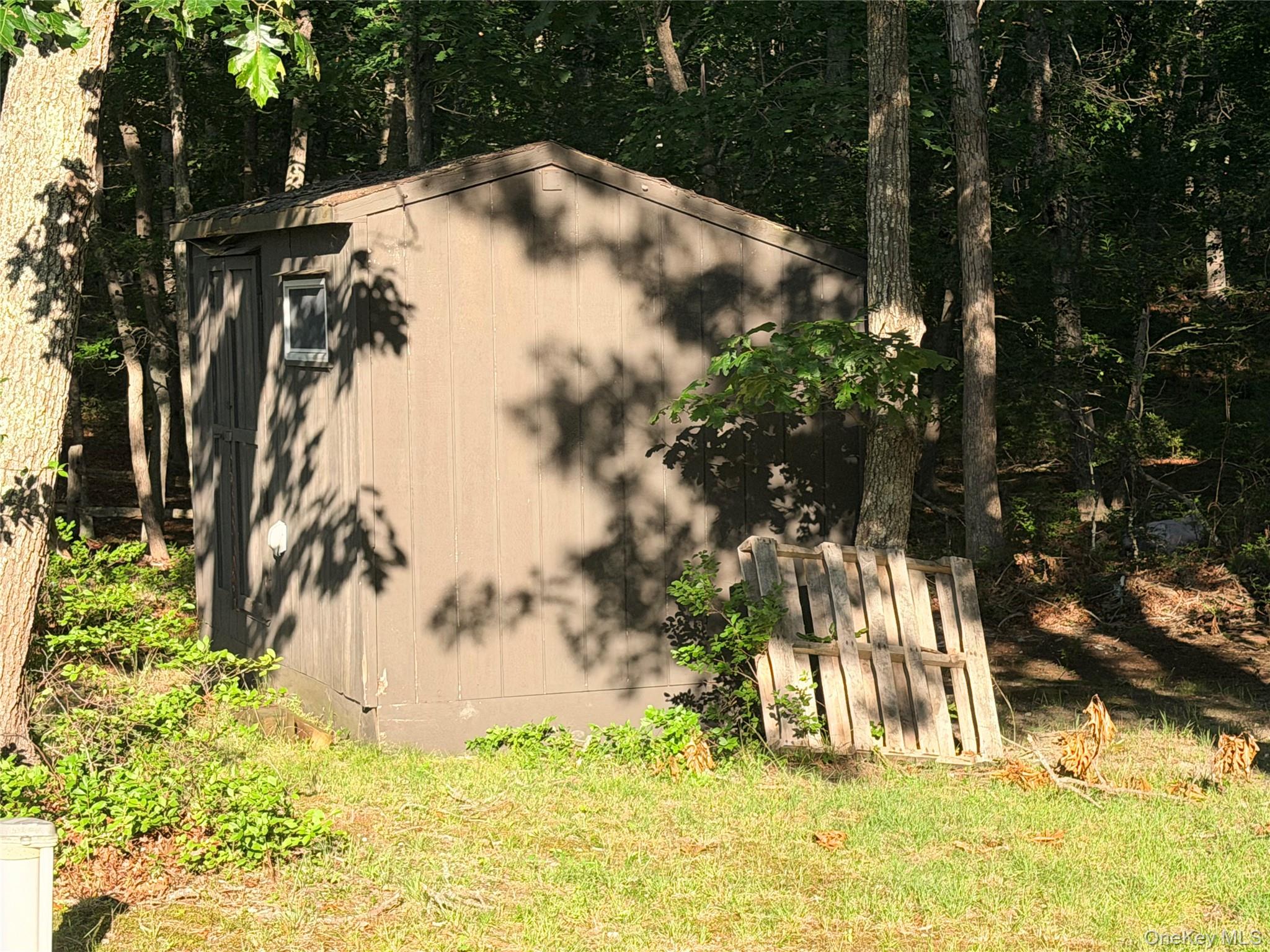 484 N Magee Street – For Rent photo 31