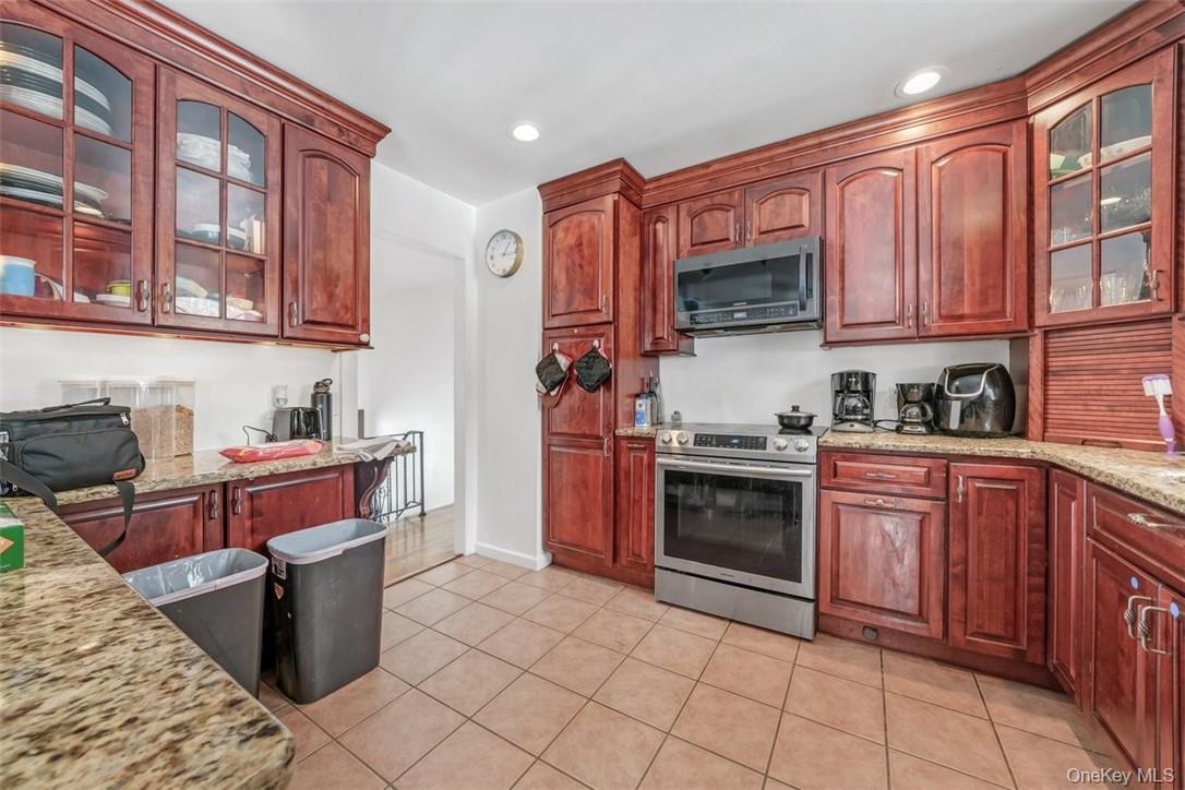 7 Lakeview Drive – For Sale photo 3