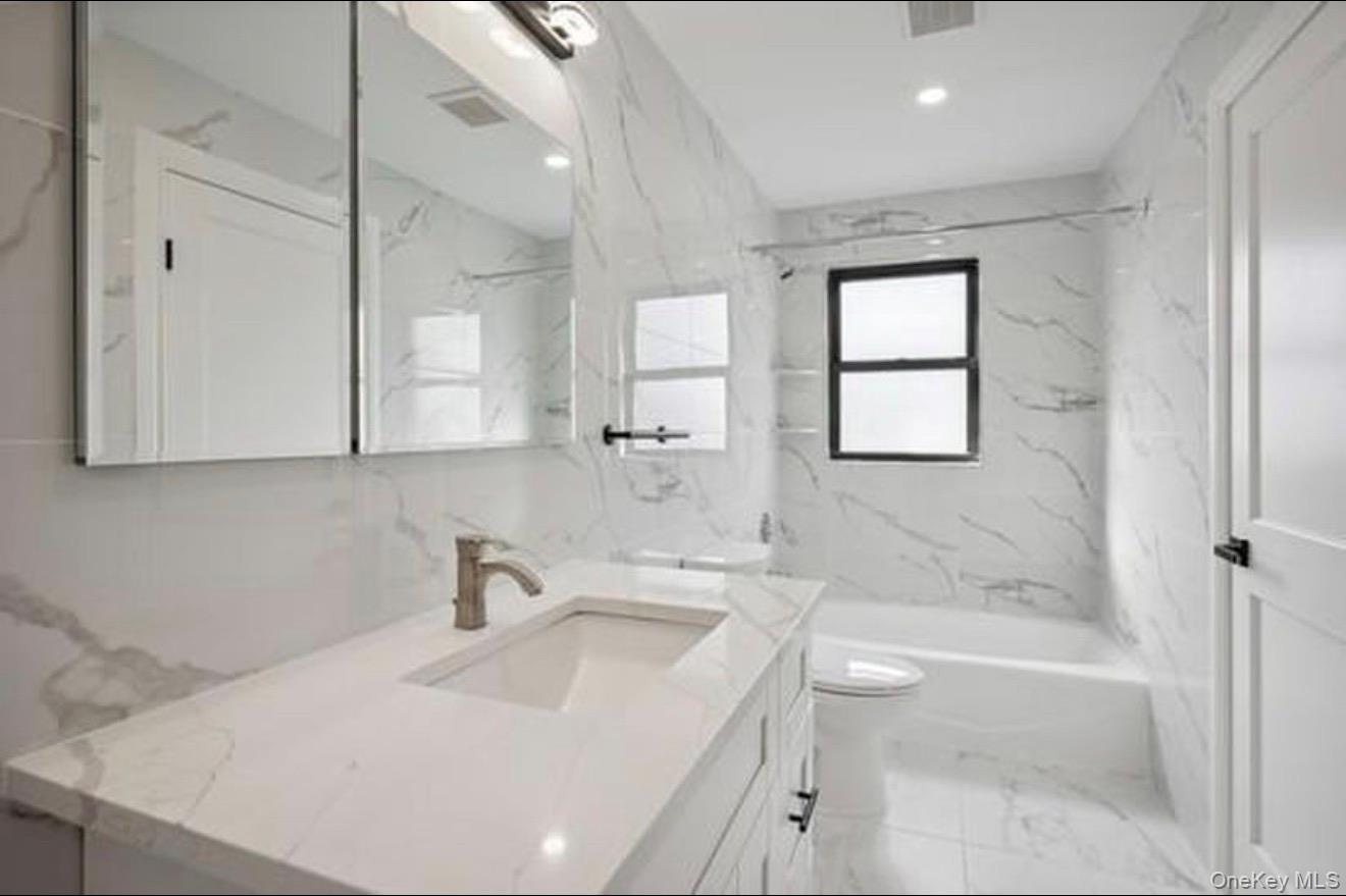 504 Ashford Avenue, Unit 2W photo 7