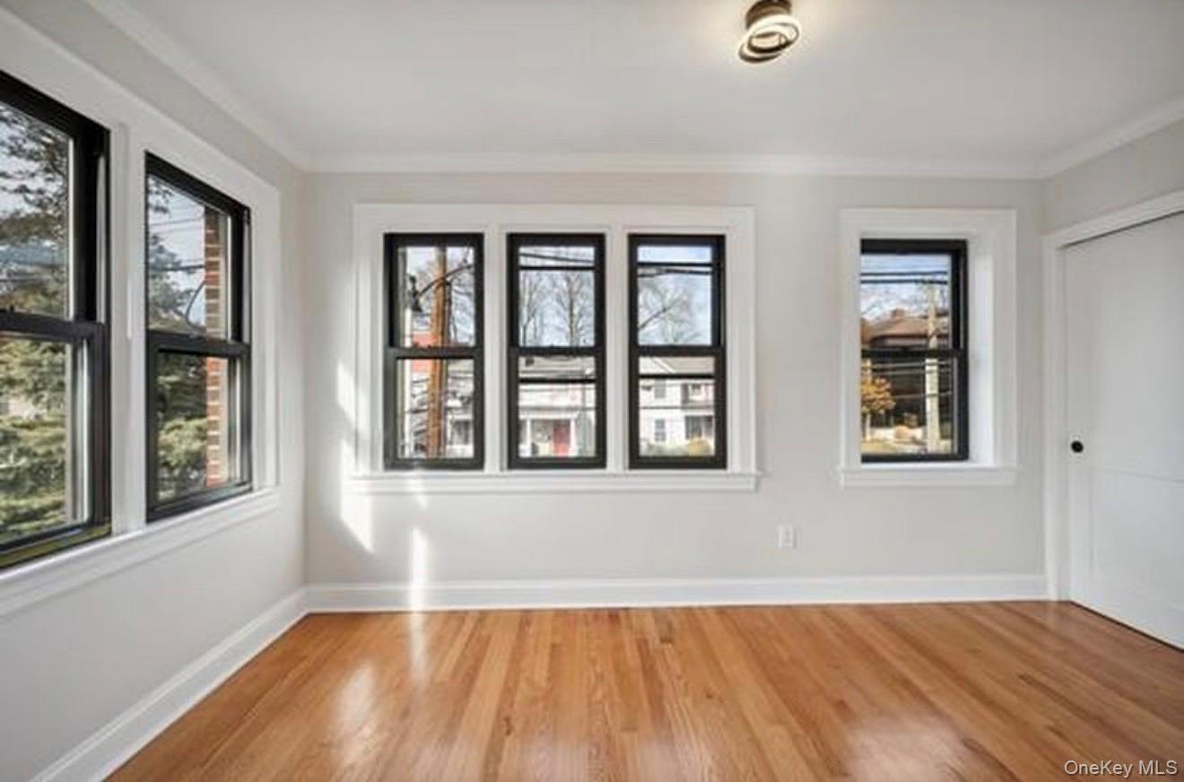 504 Ashford Avenue, Unit 2W photo 9