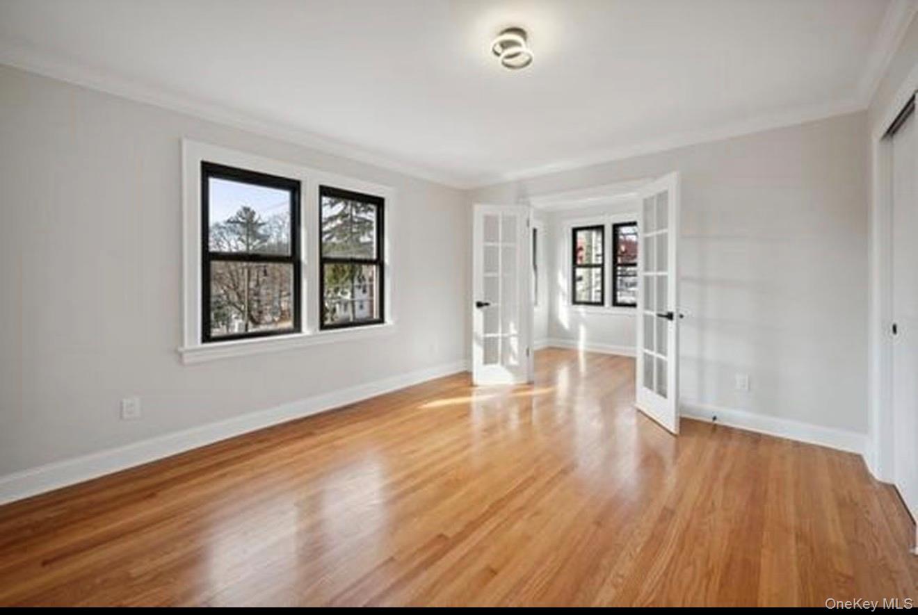 504 Ashford Avenue, Unit 2W photo 8