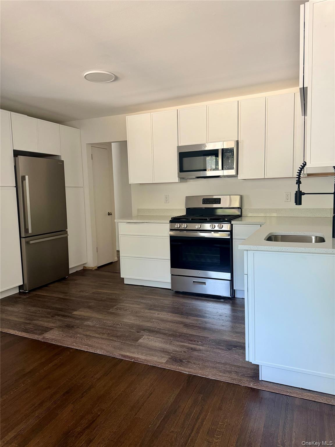 3 W Lawrence Park Drive, Unit 1 photo 5