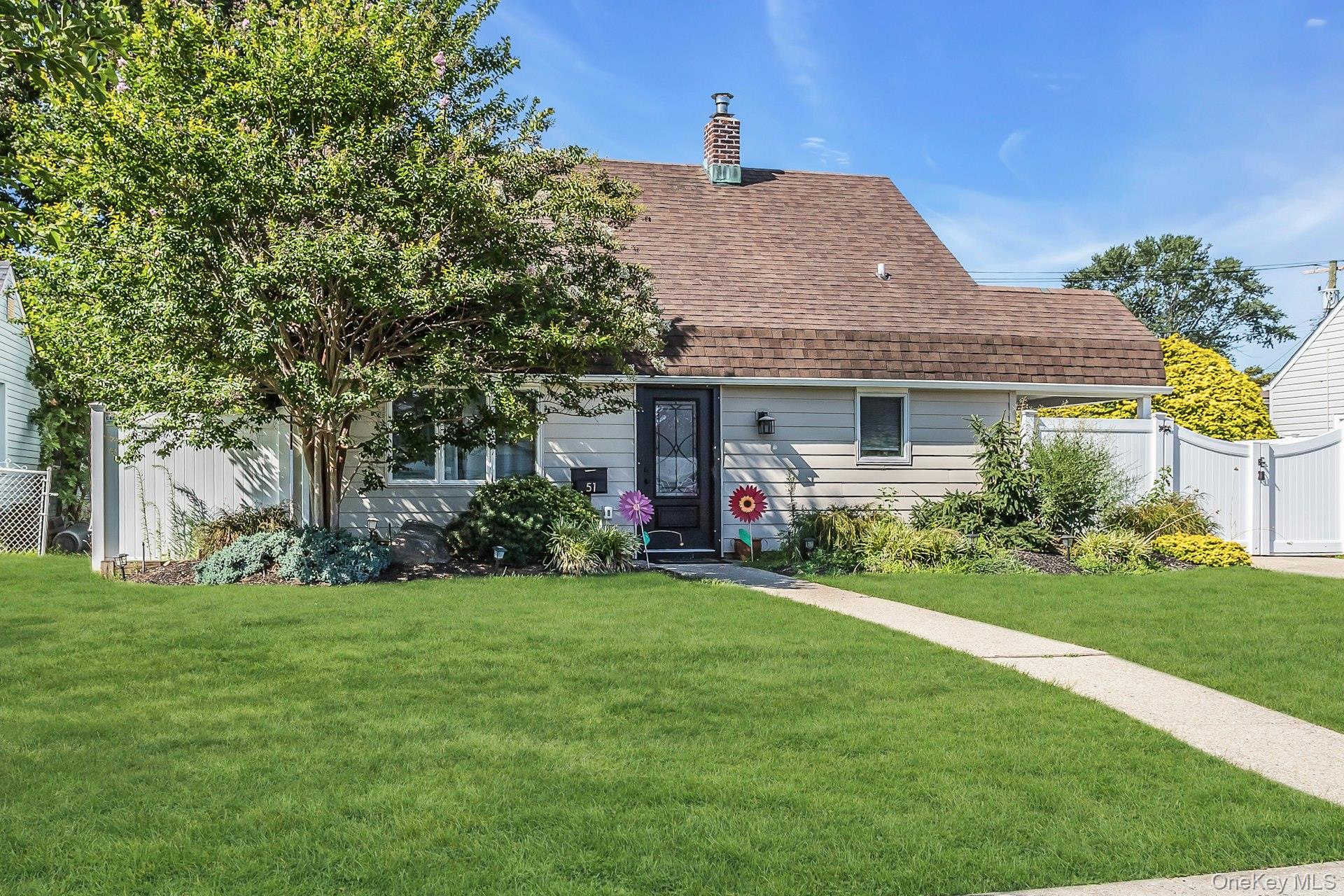 51 Butternut Lane – For Sale photo 3