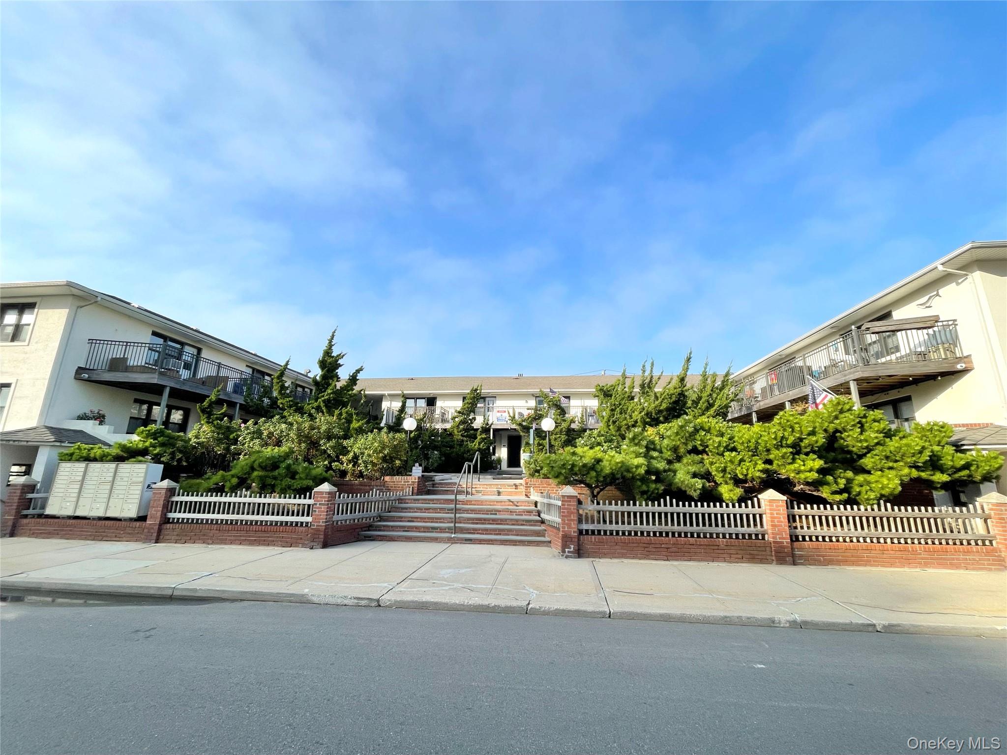 65 W Broadway, Unit 7B photo 3