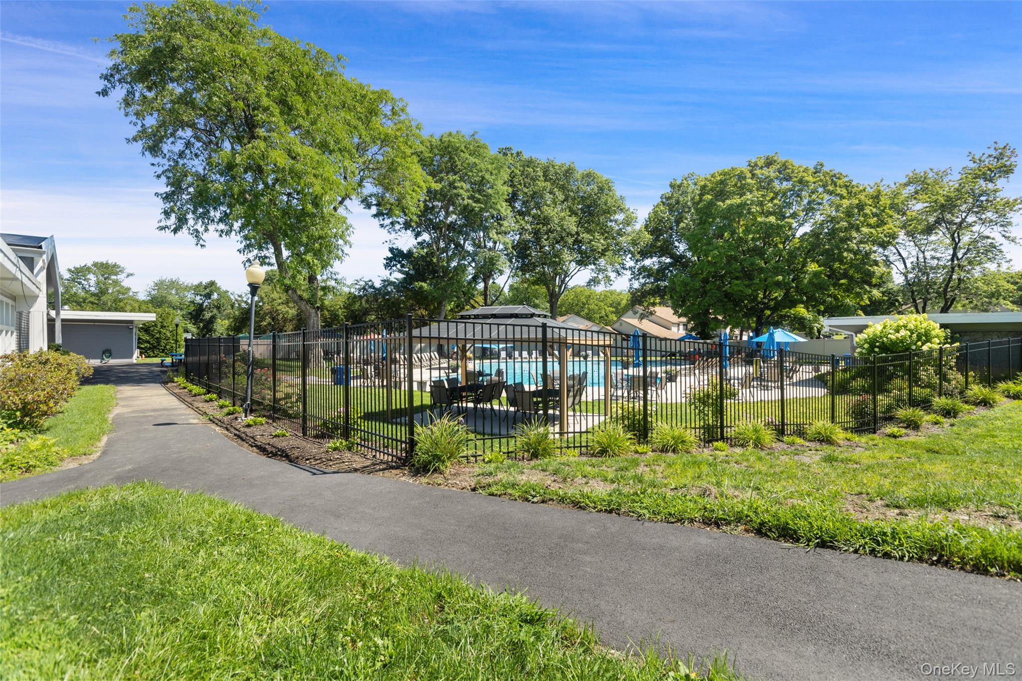 39 Sussex Drive, Unit B photo 37