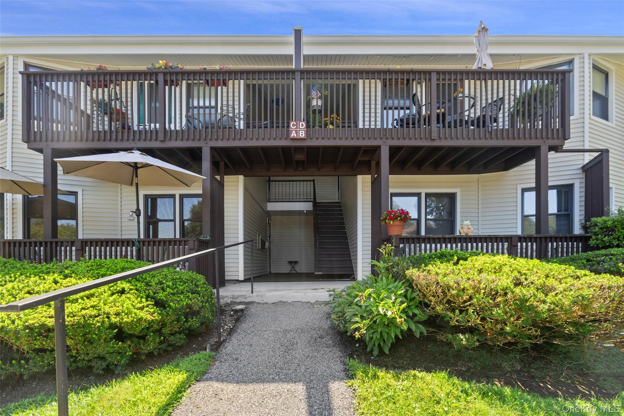 39 Sussex Drive, Unit B photo 2