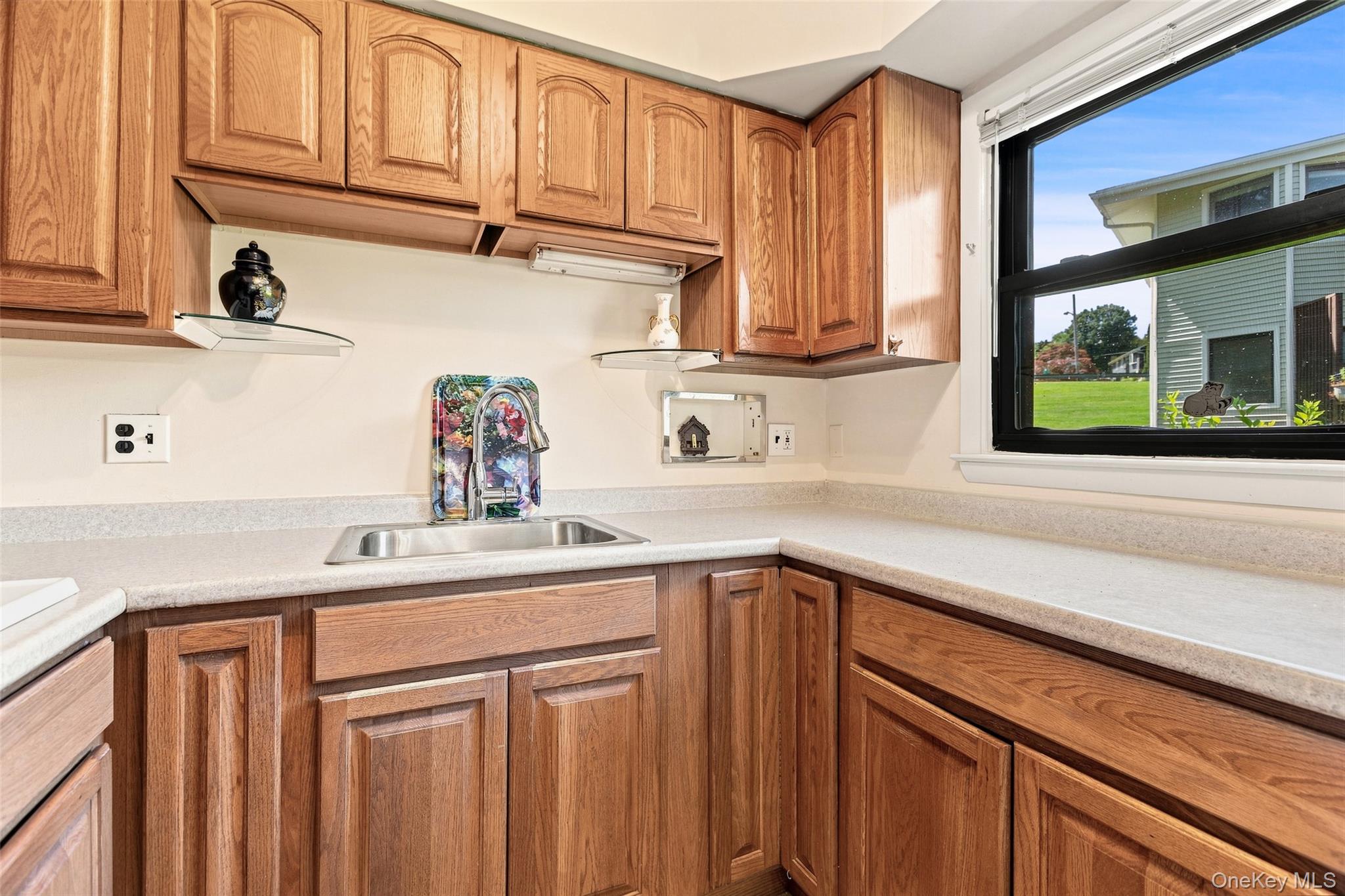 39 Sussex Drive, Unit B photo 16