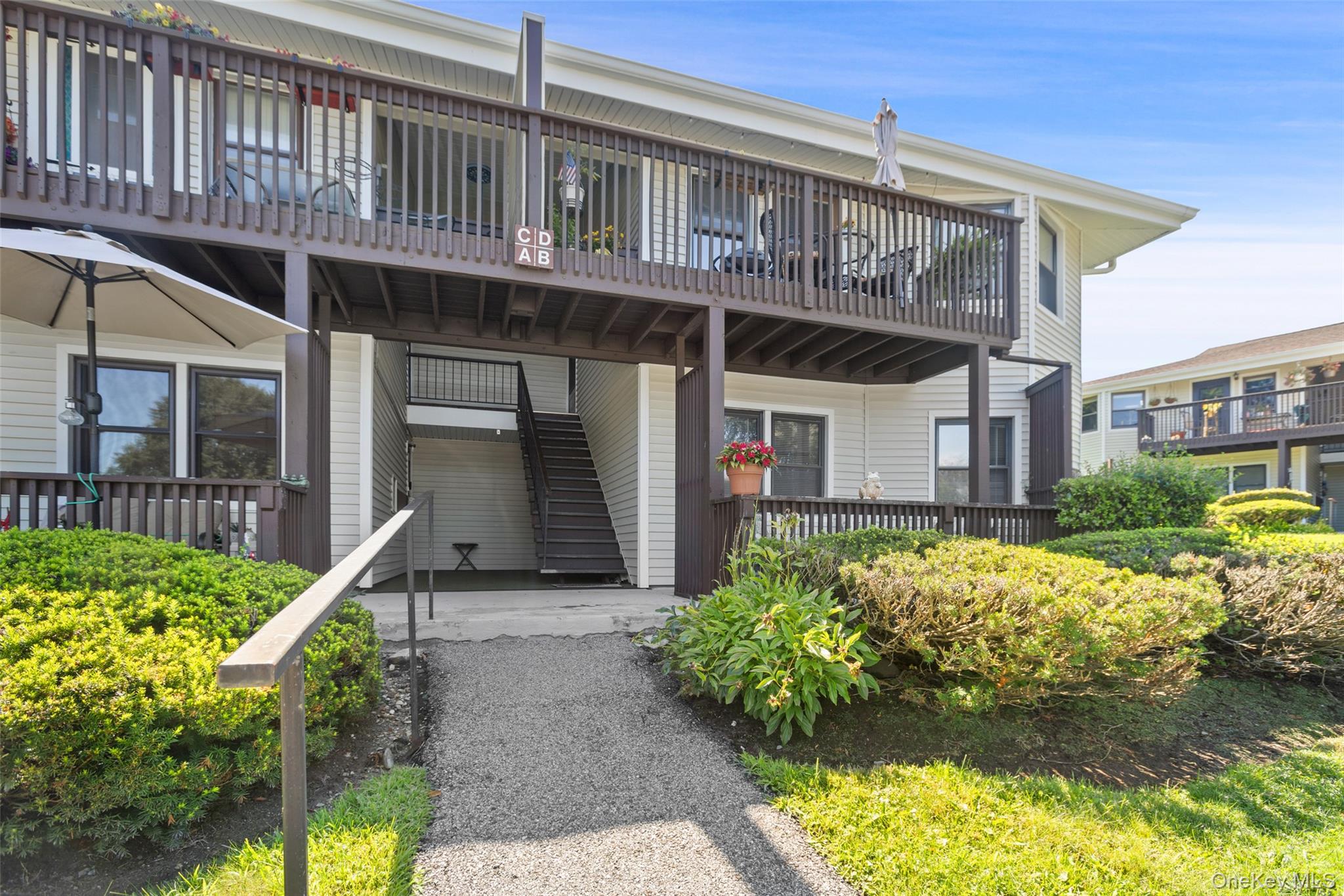 39 Sussex Drive, Unit B