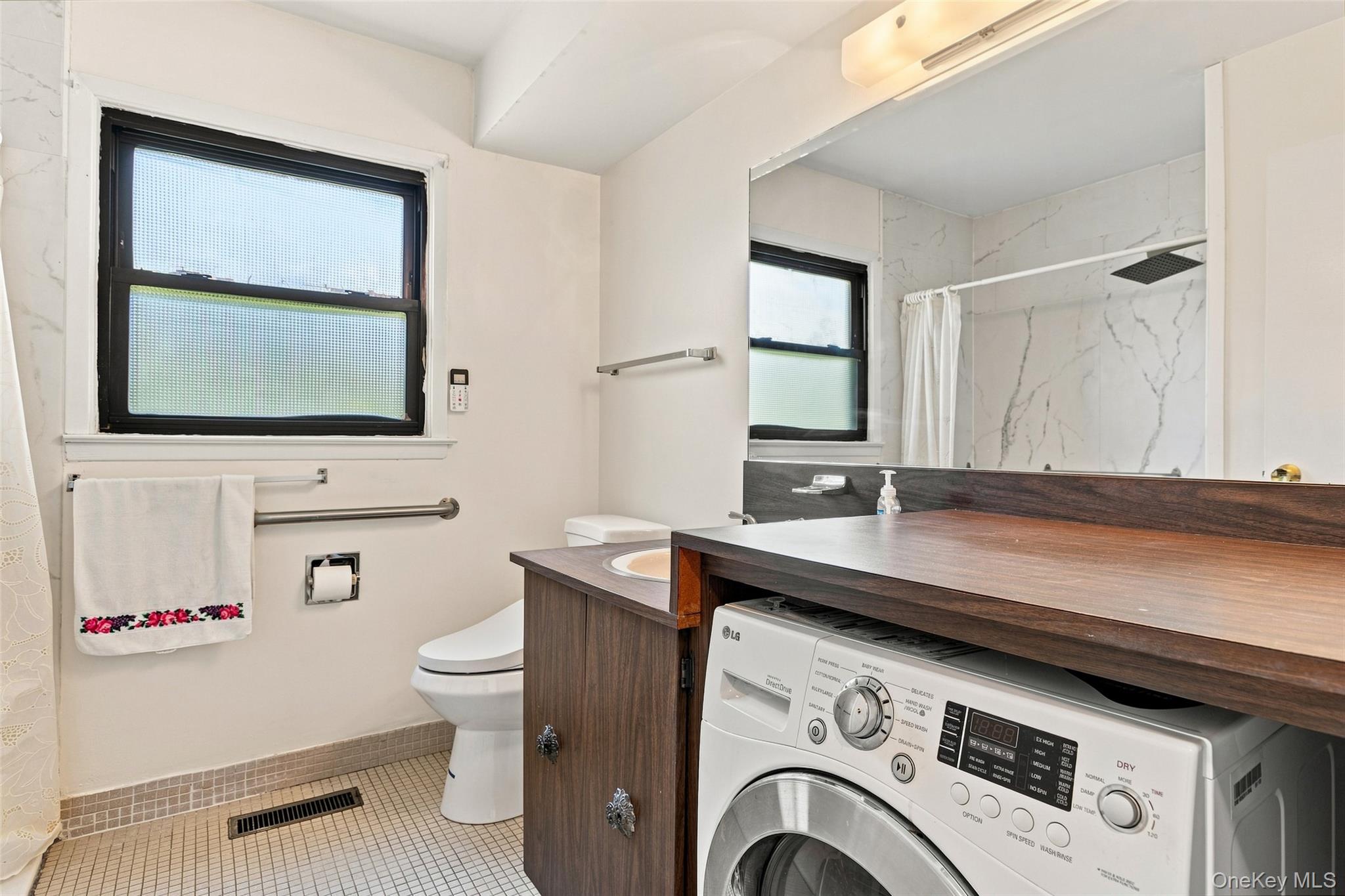 39 Sussex Drive, Unit B photo 22