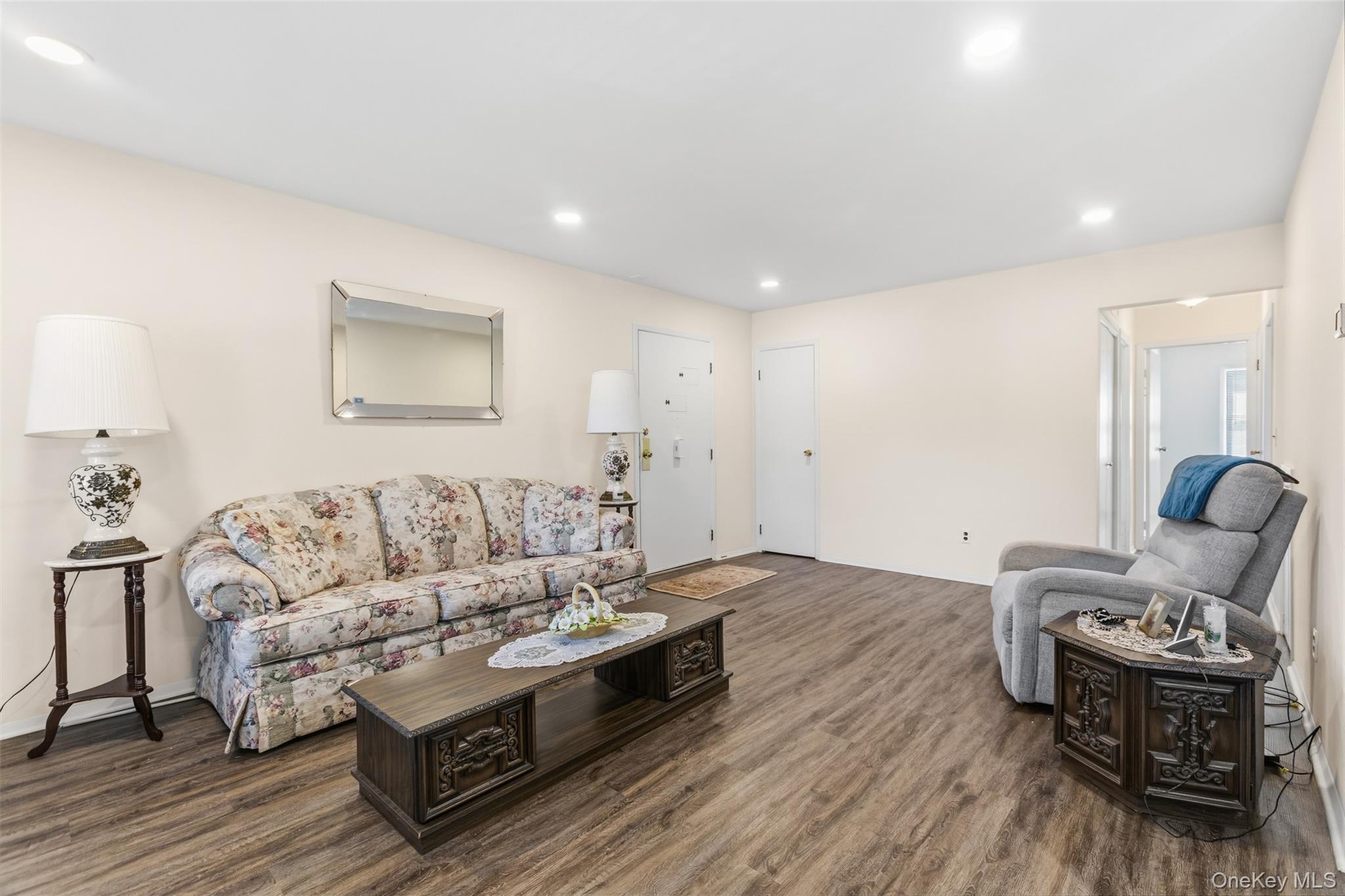 39 Sussex Drive, Unit B photo 8