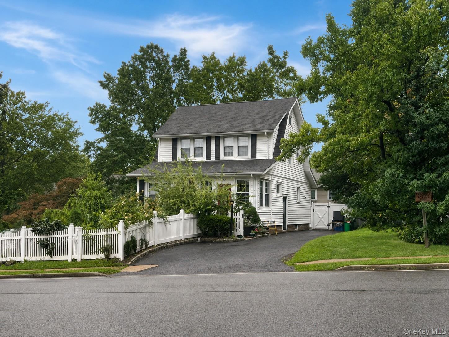 36 Highview Avenue – For Sale