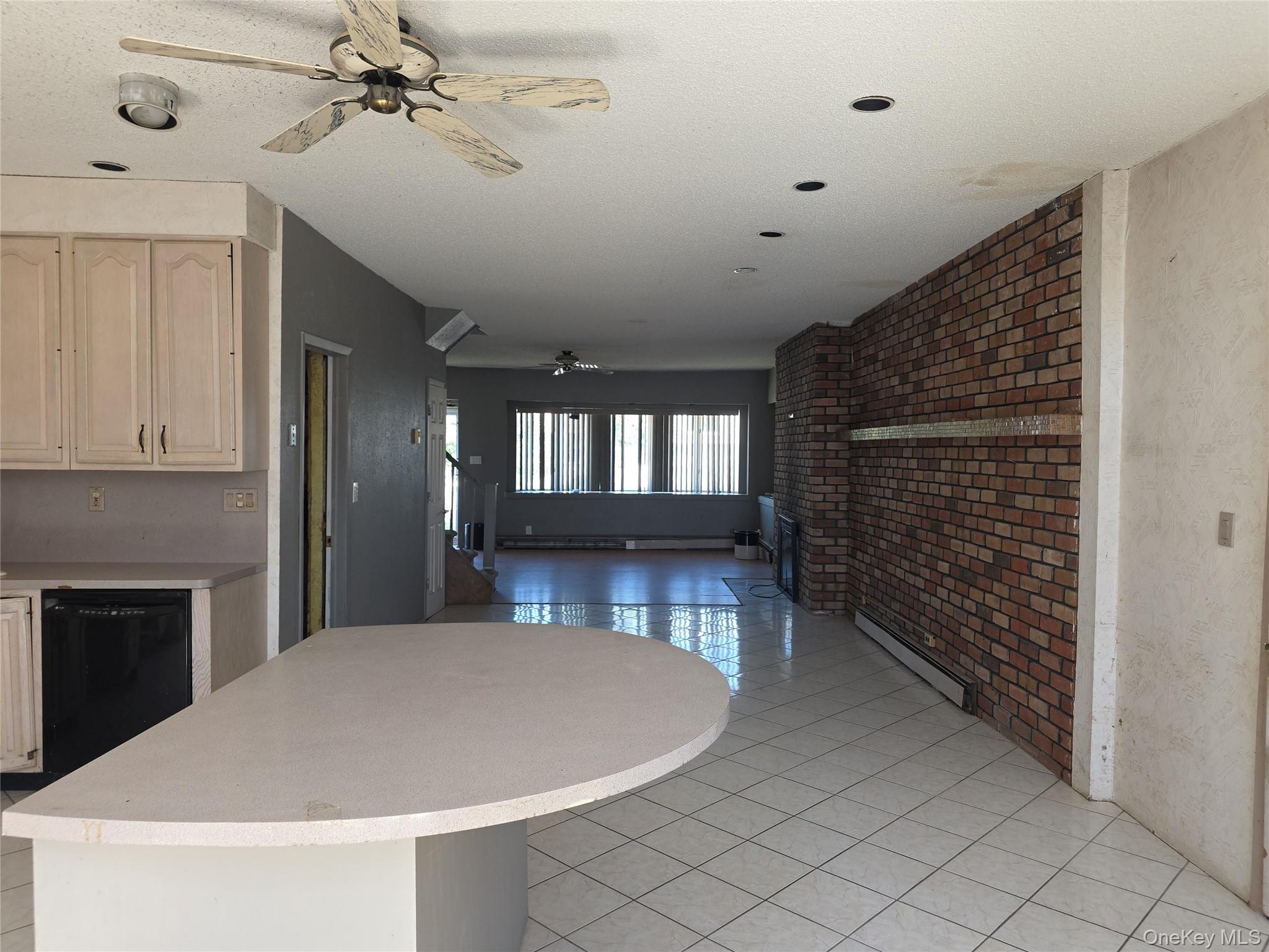 39 Kent Road – For Sale photo 4